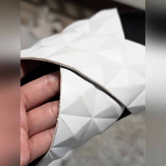 REBECCA MINKOFF Women's White PU Tammi Slides - Picture 2 of 8